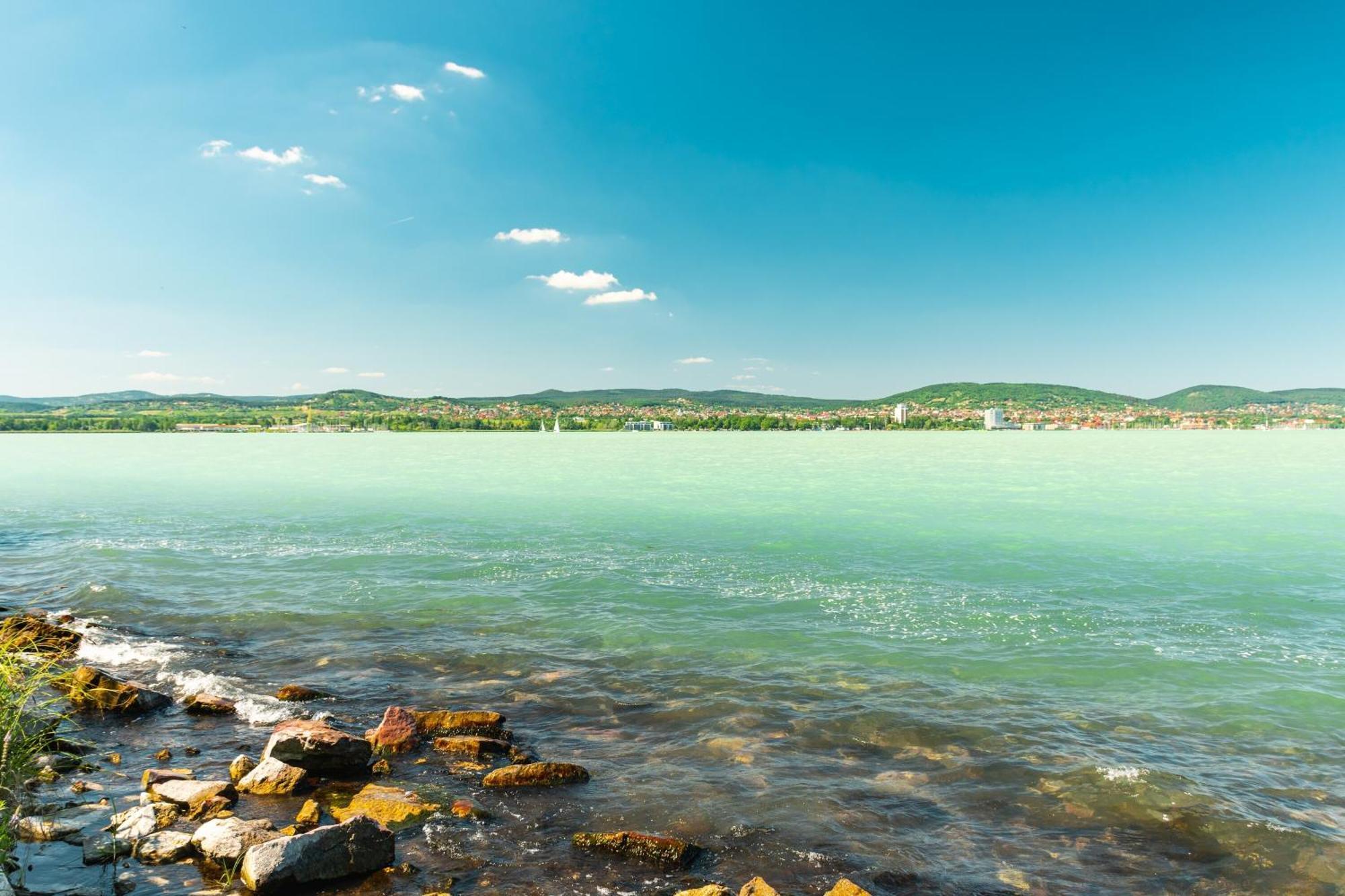 Lake Side Luxury Steps To The Lake Lela - Happy Rentals Balatonlelle Zewnętrze zdjęcie