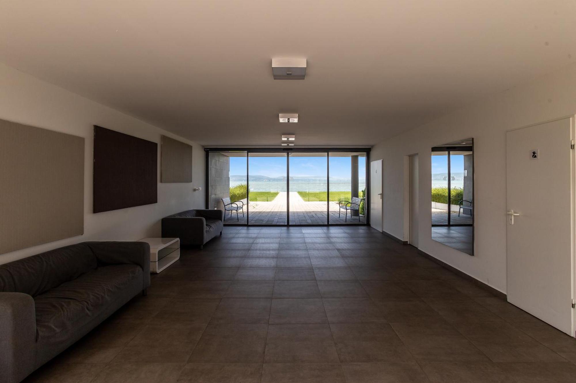 Lake Side Luxury Steps To The Lake Lela - Happy Rentals Balatonlelle Zewnętrze zdjęcie